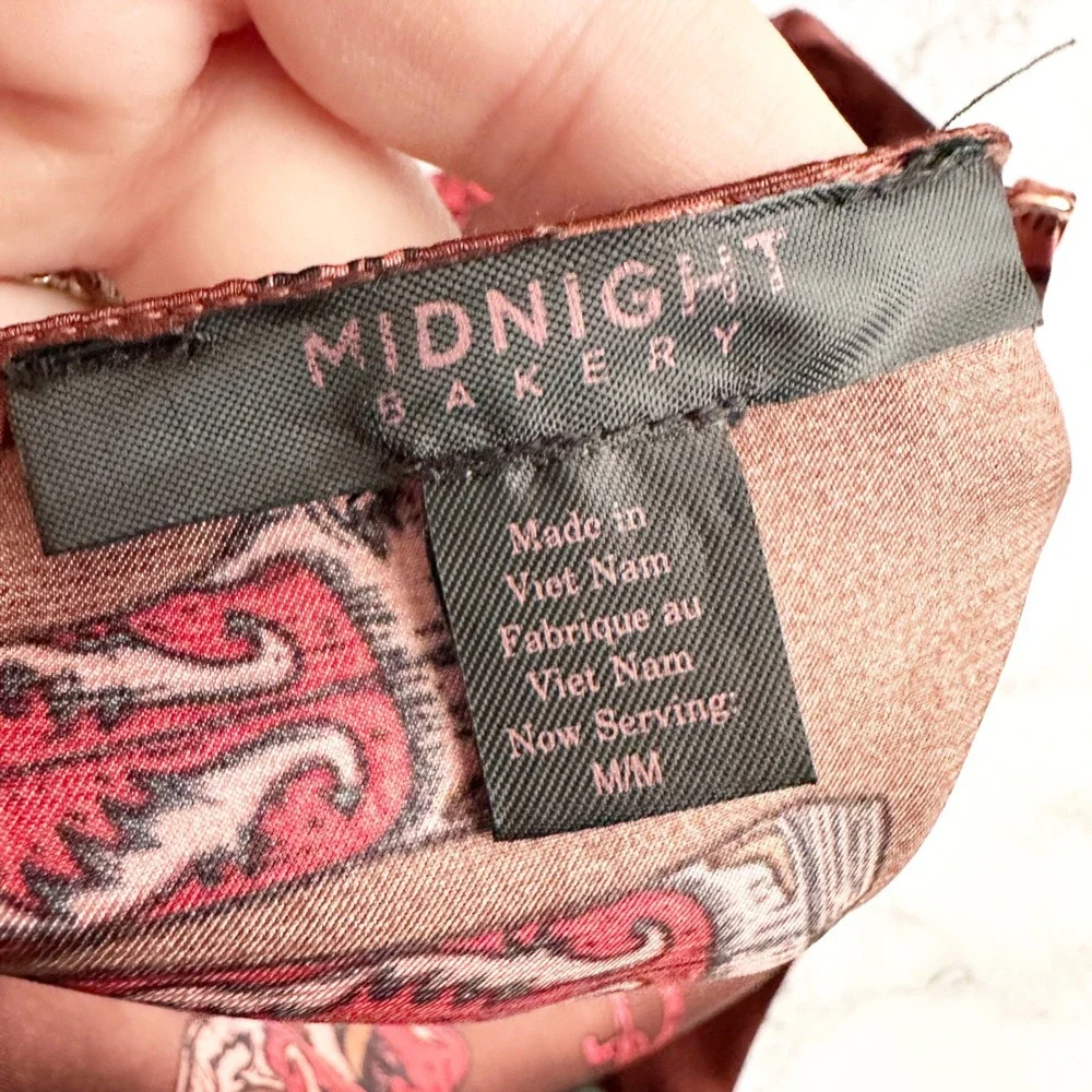 Midnight Bakery Spaghetti Strap Western Print Brown Satin Camisole Size Medium